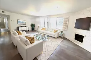 241 S Reeves Dr, Beverly Hills, CA 90212 - Photo 1