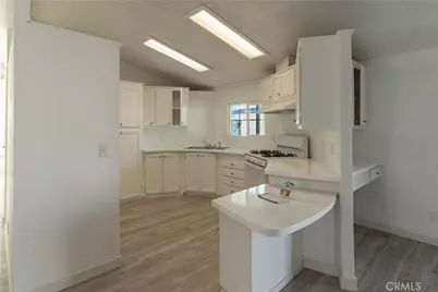 1241 N East #216, Anaheim, CA 92805 - Photo 6