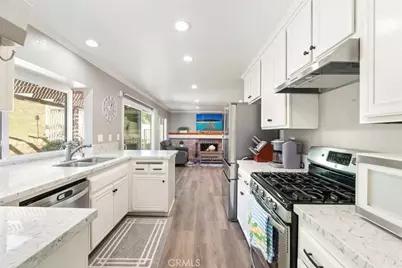 974 Nottingham, Corona, CA 92880 - Photo 18