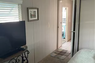 575 S Lyon Ave, Hemet, CA 92543 - Photo 8