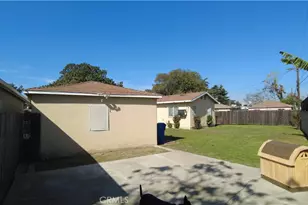 10520 E Zamora Ave, Los Angeles, CA 90002 - Photo 16