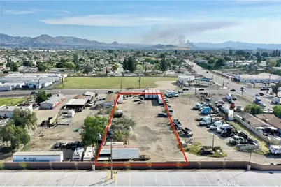 1966 W Rialto, San Bernardino, CA 92410 - Photo 1