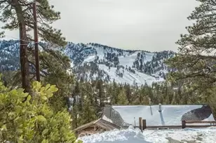 43469 Sheephorn, Big Bear Lake, CA 92315 - Photo 2