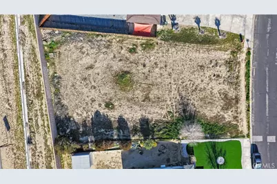 15860 La Paz, Victorville, CA 92395 - Photo 2