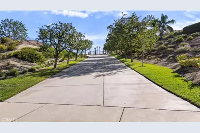 6204 Claridge Drive, Riverside, CA 92506 - Photo 24