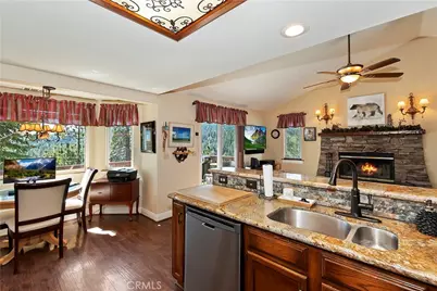 26520 Walnut Hills Drive, Lake Arrowhead, CA 92352 - Photo 18