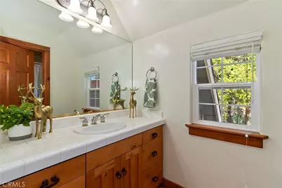 28637 Shenandoah, Lake Arrowhead, CA 92352 - Photo 32