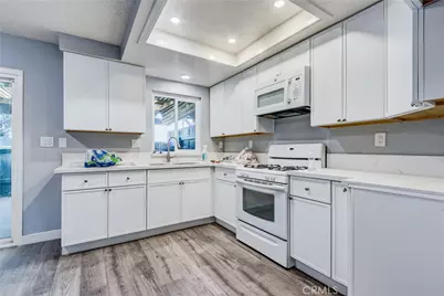 12198 Orchid  B, Moreno Valley, CA 92557 - Photo 4