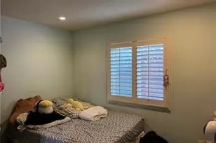 2051 N Catalina St, Los Angeles, CA 90027 - Photo 14