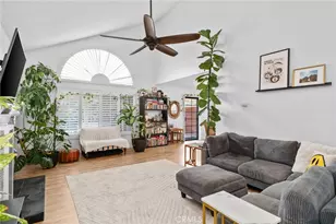 2160 Falcon Crest Dr, Riverside, CA 92506 - Photo 4