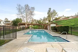 2160 Falcon Crest Dr, Riverside, CA 92506 - Photo 34