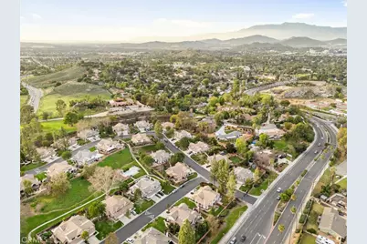 2160 Falcon Crest Drive, Riverside, CA 92506 - Photo 40