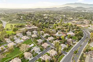 2160 Falcon Crest Dr, Riverside, CA 92506 - Photo 40