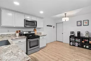 2160 Falcon Crest Dr, Riverside, CA 92506 - Photo 10