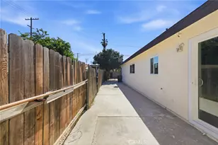 1142 E 102nd St, Los Angeles, CA 90002 - Photo 28