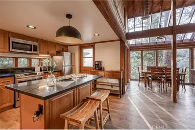 1370 Calgary Drive, Lake Arrowhead, CA 92352 - Photo 10