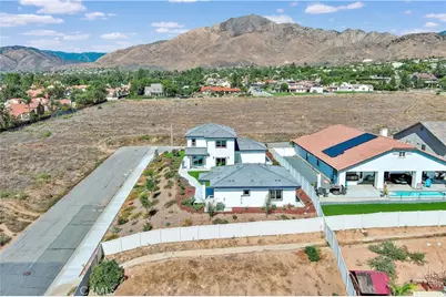 29329 Kemper Lane, Highland, CA 92346 - Photo 8