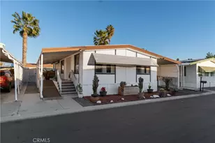575 S Lyon, Hemet, CA 92543 - Photo 2