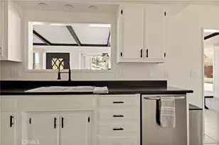 34934 Shasta, Yucaipa, CA 92399 - Photo 10