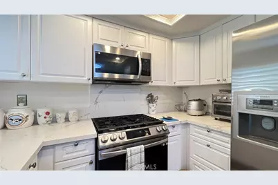 306 E Thornton, Hemet, CA 92543 - Photo 10