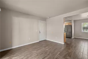 2536 White Oak Pl, Escondido, CA 92027 - Photo 6