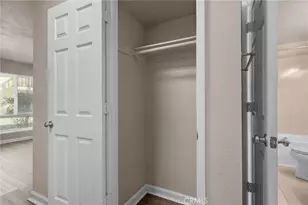 2536 White Oak Pl, Escondido, CA 92027 - Photo 16