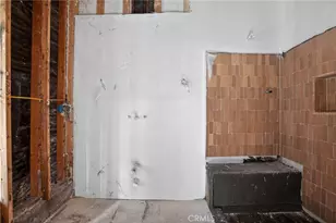 2010 Linden Ave, Venice, CA 90291 - Photo 16