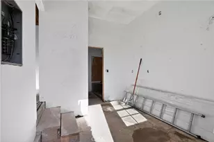 2010 Linden Ave, Venice, CA 90291 - Photo 14