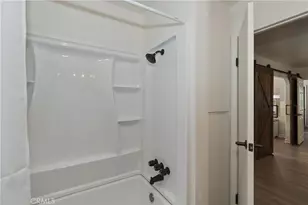 44634 Barton, Sugarloaf, CA 92386 - Photo 24