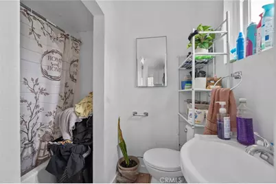 9538 Compton, Los Angeles, CA 90002 - Photo 32