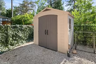 391 Montclair Dr, Big Bear City, CA 92314 - Photo 30