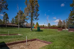 391 Montclair Dr, Big Bear City, CA 92314 - Photo 34