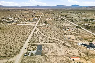 9067 Santa Fe Trail, Lucerne Valley, CA 92356 - Photo 34