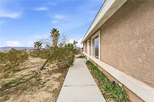9067 Santa Fe Trail, Lucerne Valley, CA 92356 - Photo 22
