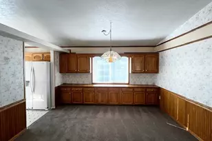 3850 Atlantic Ave, Highland, CA 92346 - Photo 10