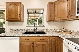 193 N Maple Ave, Fontana, CA 92335 - Photo 6