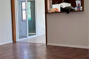 6060 Myrtle Ave, Long Beach, CA 90805 - Photo 18