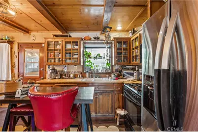 24214 Zurich, Crestline, CA 92325 - Photo 10