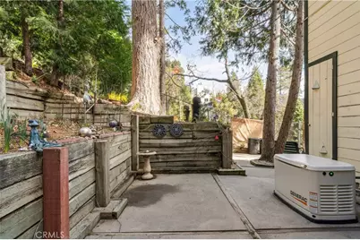 24214 Zurich, Crestline, CA 92325 - Photo 22