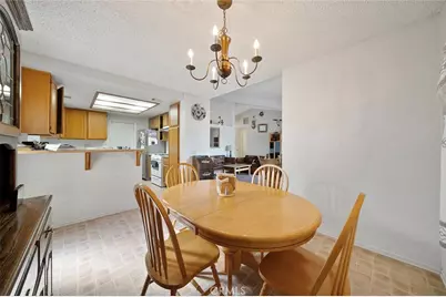 10217 Mount Shasta, Hesperia, CA 92345 - Photo 12