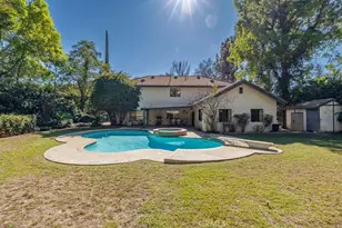 30628 Kristin Ct, Redlands, CA 92373 - Photo 2