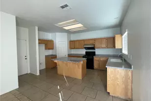 13533 Princeton Dr, Victorville, CA 92392 - Photo 8