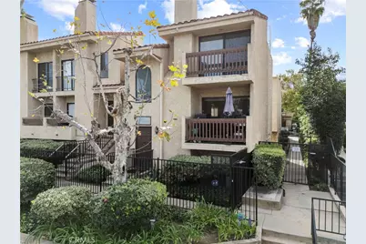 18958 Sherman #19, Reseda, CA 91335 - Photo 2