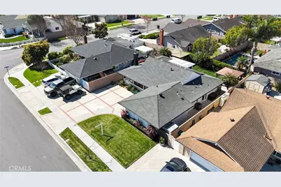 15551 Aulnay Lane, Huntington Beach, CA 92647 - Photo 46