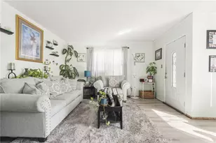 553 W 109th, Los Angeles, CA 90044 - Photo 8