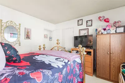 553 W 109th, Los Angeles, CA 90044 - Photo 20