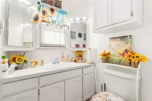 553 W 109th, Los Angeles, CA 90044 - Photo 18
