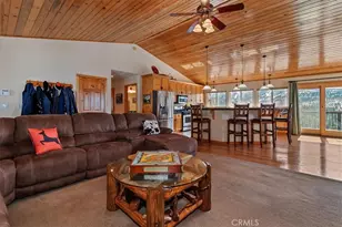 42545 Pegasus, Big Bear Lake, CA 92315 - Photo 12
