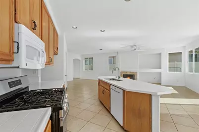 19 Villa Milano, Lake Elsinore, CA 92532 - Photo 24