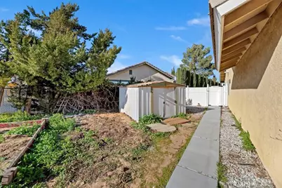 19185 Cochise, Apple Valley, CA 92308 - Photo 46